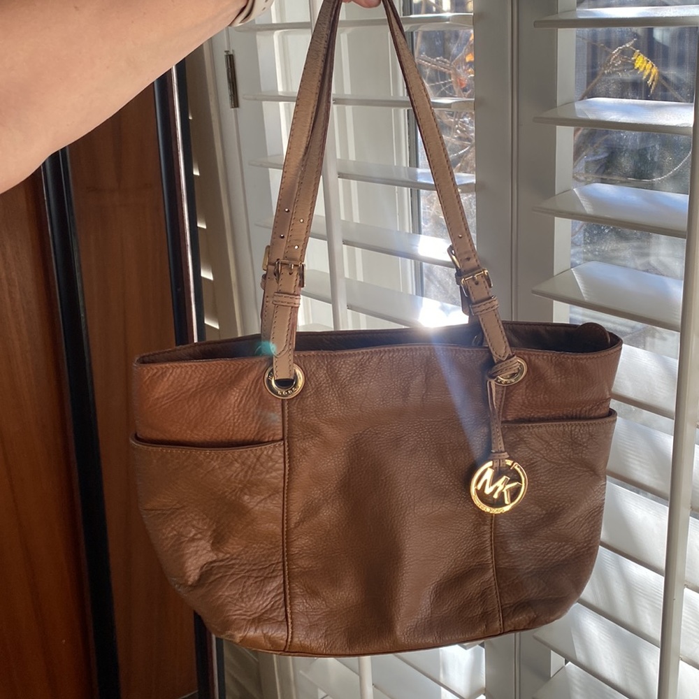 Michael Kors leather shoulder bag